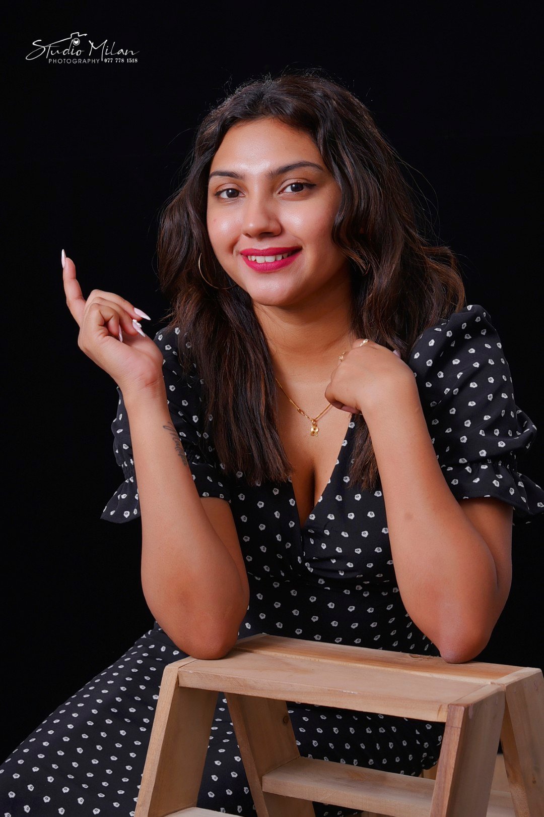 Professional Portrait Photography by Studio Milan – Modern, Artistic & Confident